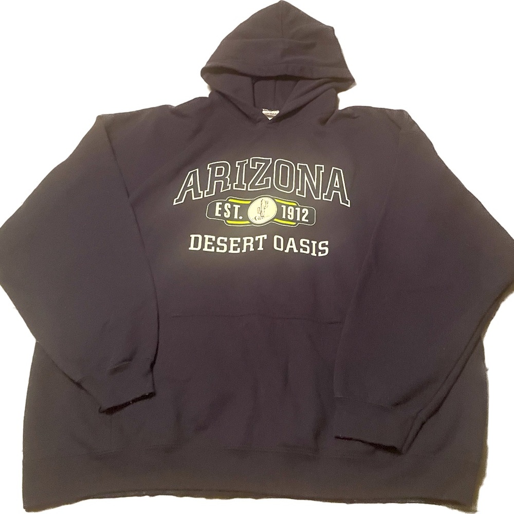 Men’s Gildan Heavy Weight Hoodie, size 2xl
